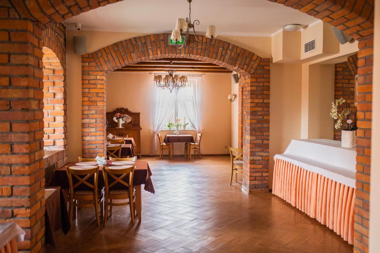 Hotel Przedzamcze 지아우도보 외부 사진